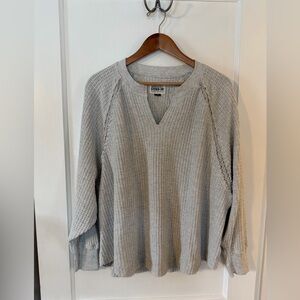 AE Big Hug Notch Light Gray V-Neck Sweater